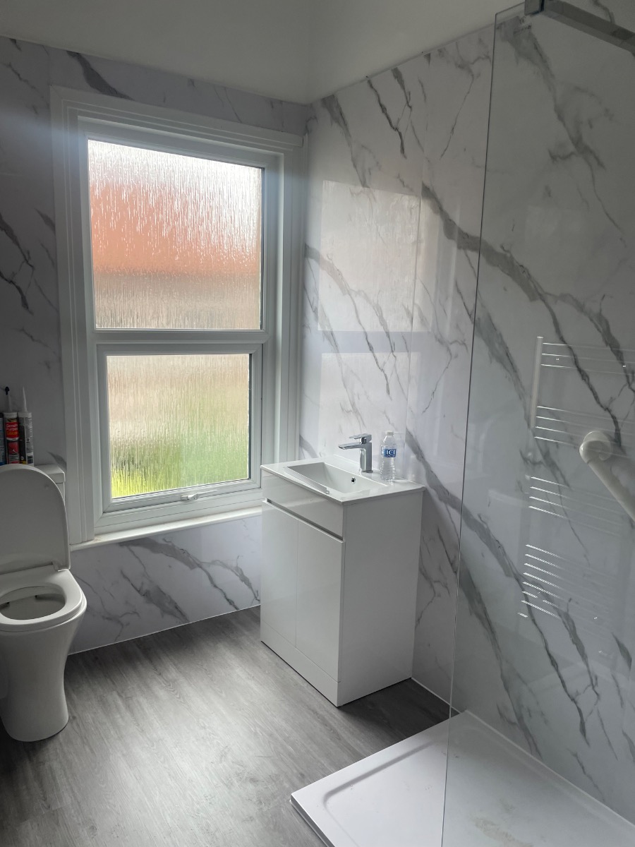 Bathroom Fitter: Image 11